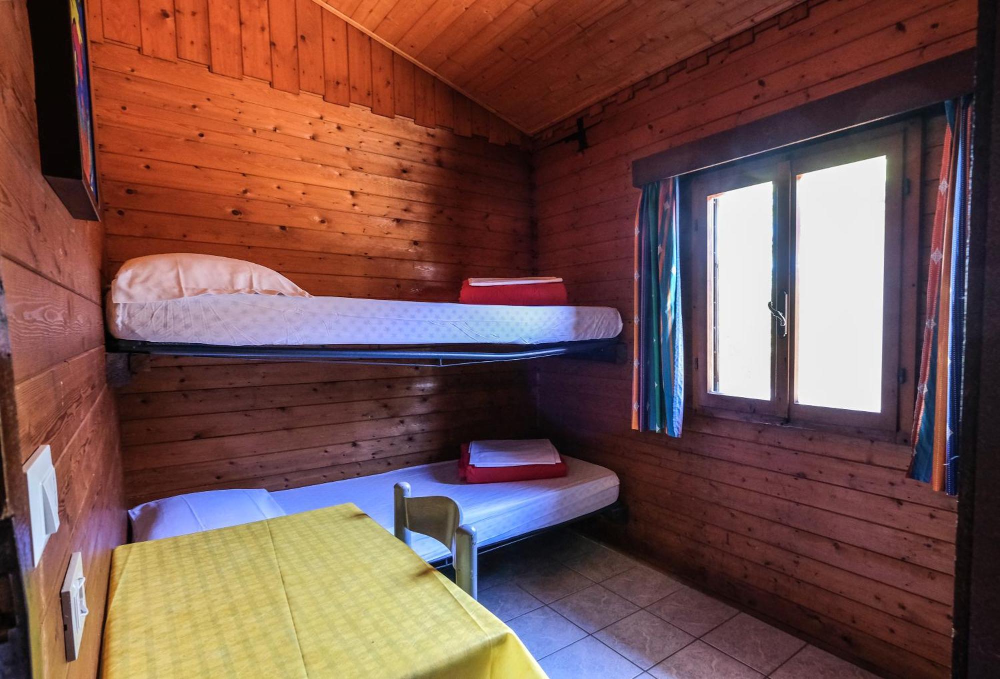Campeggio Trevisago Iris Park Moniga del Garda Habitación foto